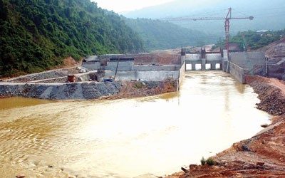 This was once a primeval forest, before the construction of A Vuong Hydropower Plant in Dong Giang District in Quang Nam Province (Photo: SGGP) This was once a primeval forest, before the construction of A Vuong Hydropower Plant in Dong Giang District in Quang Nam Province (Photo: SGGP)